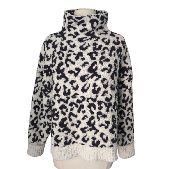 UGG Snow Leopard White & Black Mock Neck Teddy Knit Sage Sweater - Picture 1 of 9